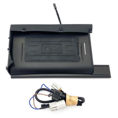Picture of Auto-XT Land Rover Discovery 5 2017 - 2020 Wireless Charger