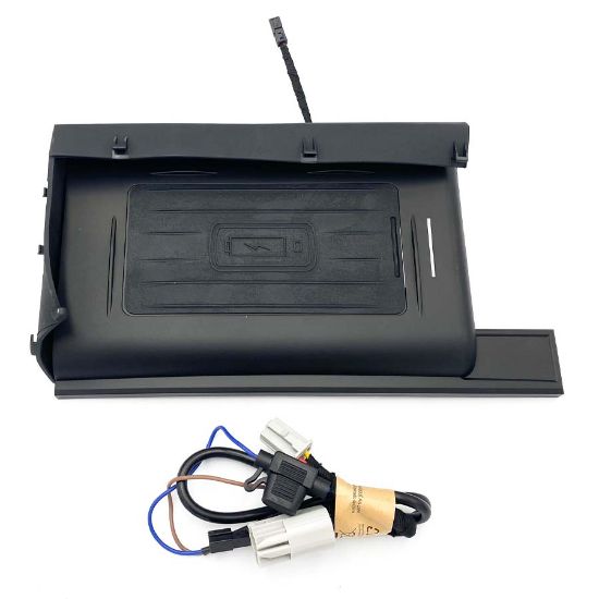 Picture of Auto-XT Land Rover Discovery 5 2017 - 2020 Wireless Charger